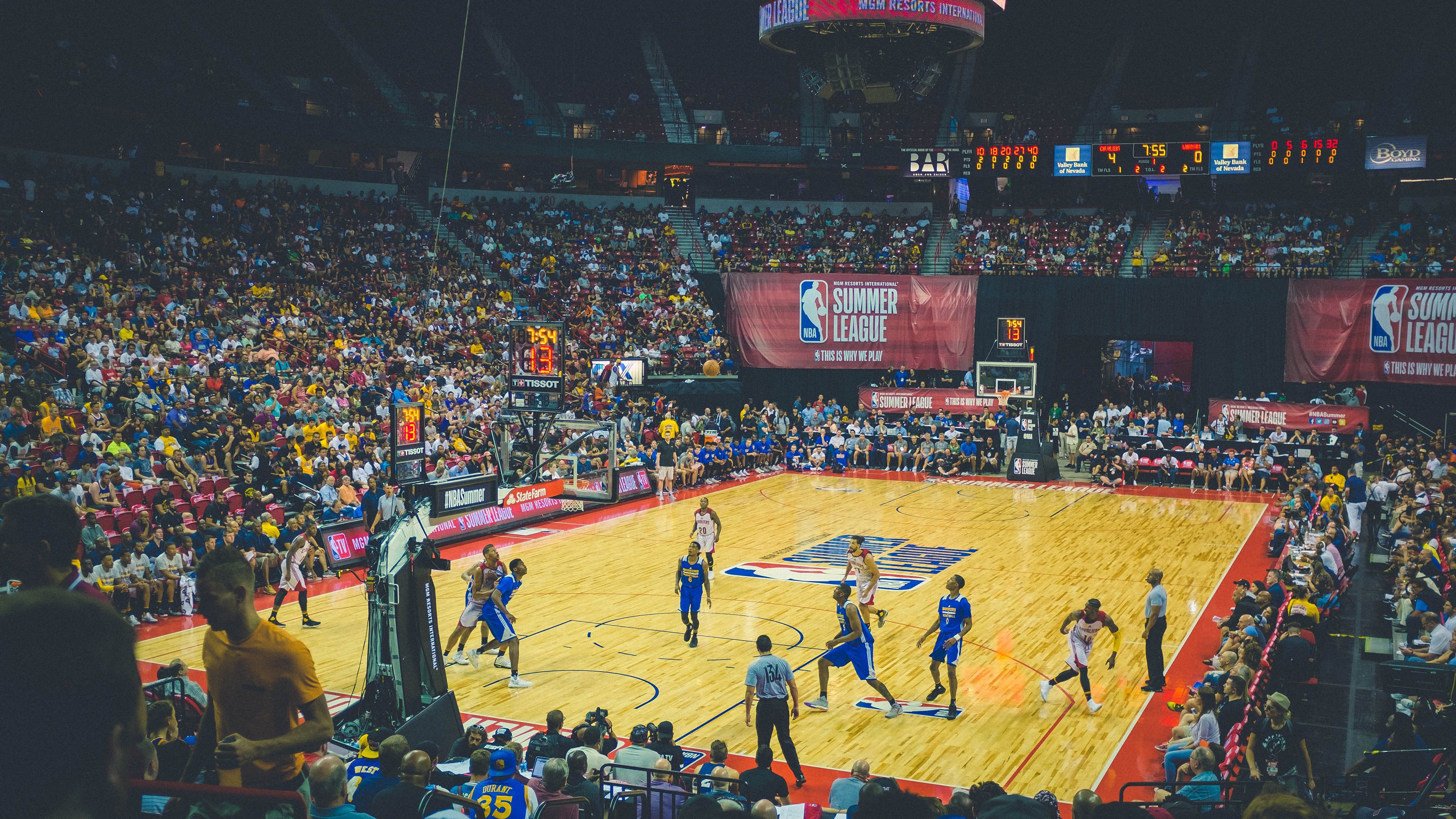 爱游戏体育平台-体坛跨界奇观，拉齐奥备NBA，骑士战德国杯，爵士亚冠称王